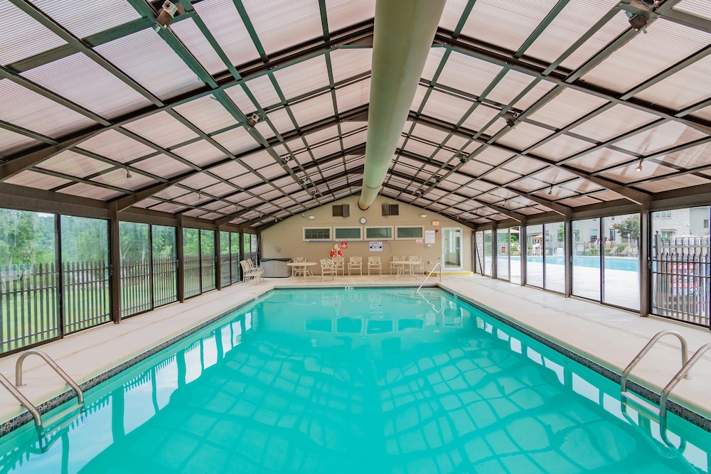 Pointe Royale Condominium Resort & Golf Course 41/81
