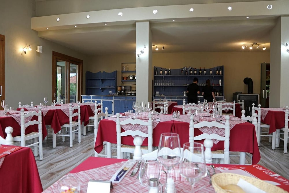 Albergo Breglia 48/64