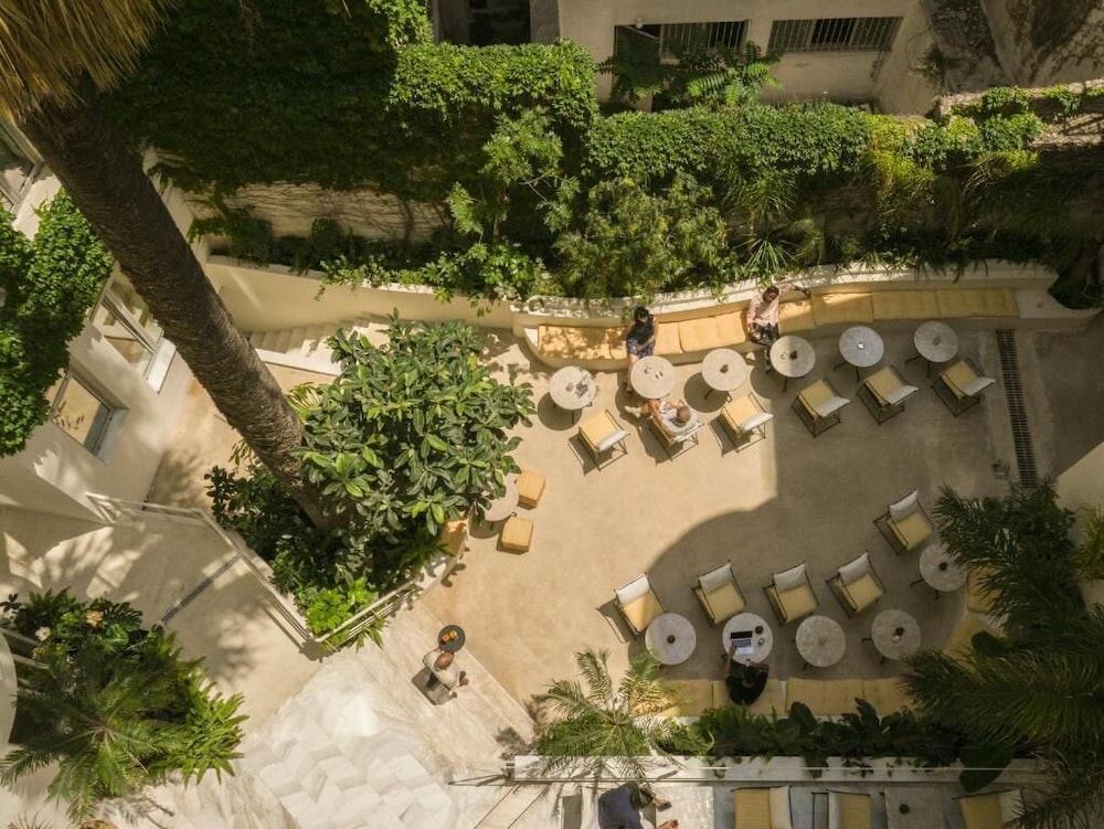 Apollo Palm Hotel 59/66