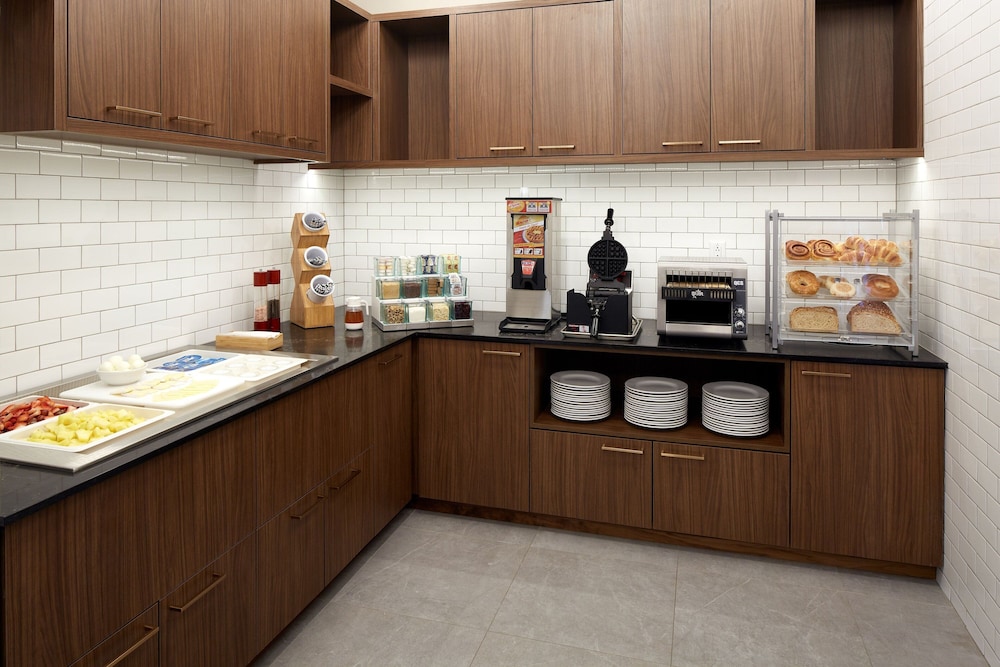 Residence Inn Montreal Midtown 3/40