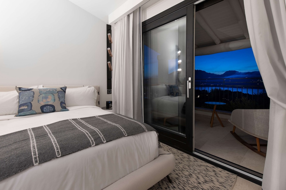 Sulia House Porto Rotondo, Curio Collection by Hilton 16/99