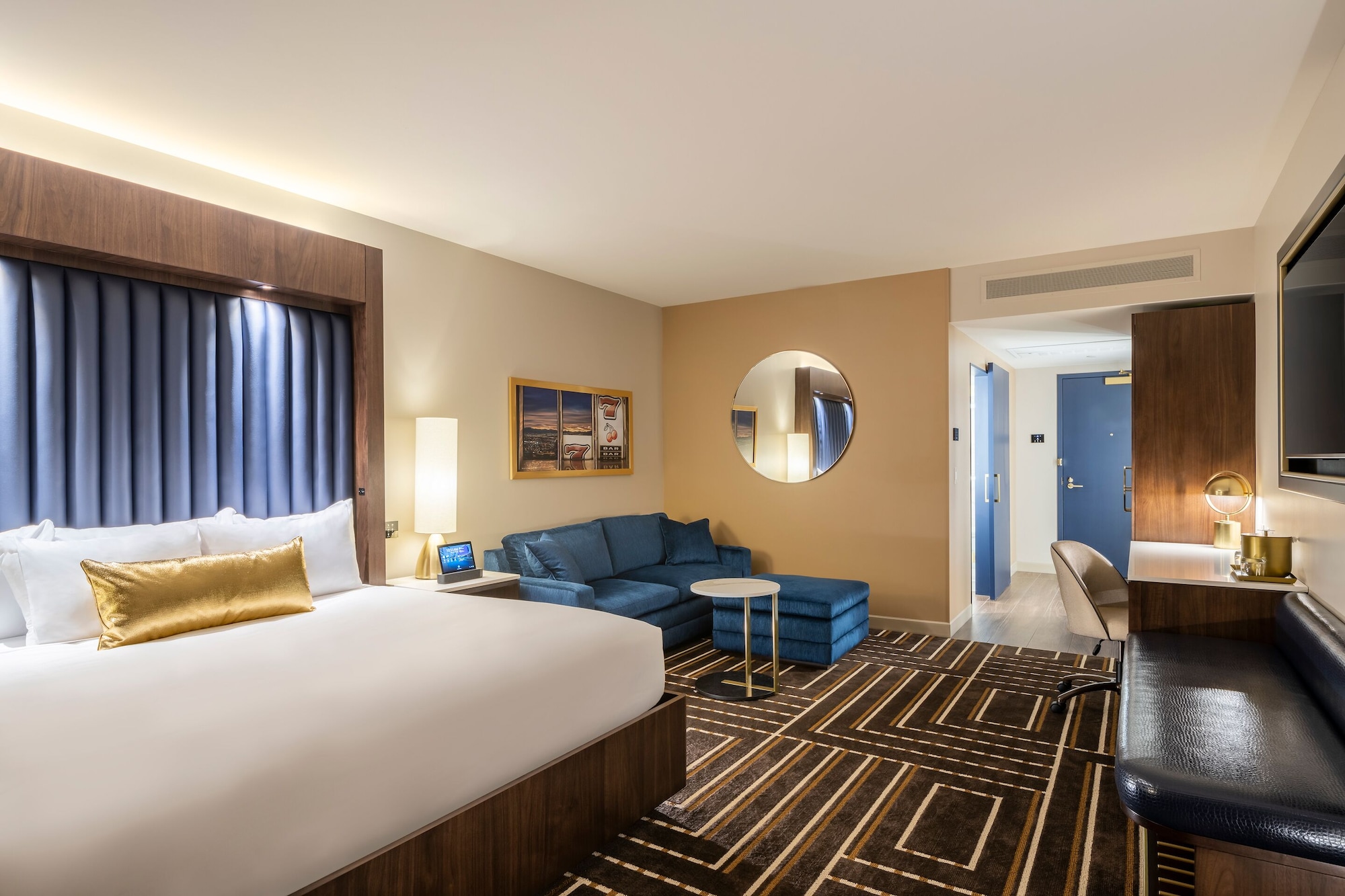 ROOM, SINGLE, KING BED