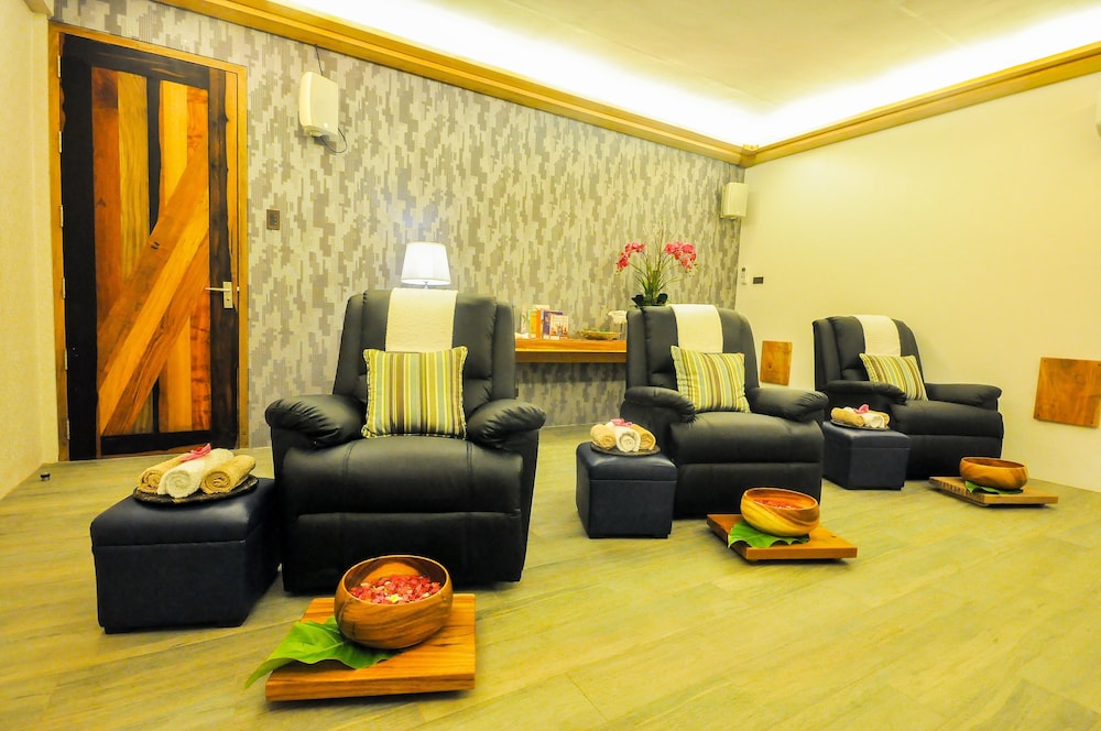 Infinity Resort and Spa 52/80