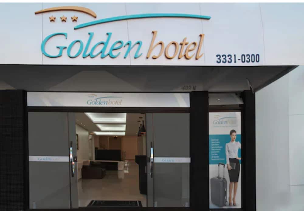 Golden Hotel 40/40