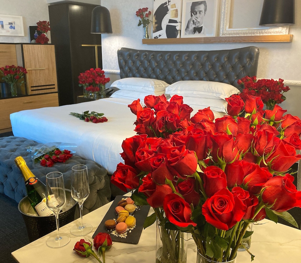 The Rose Hotel Chicago O Hare Tapestry Collection By Hilton 60/74