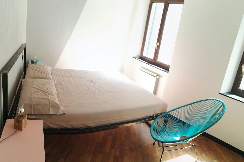 ROOM, DOUBLE BED, SHARED BATHROOM, TERRACE