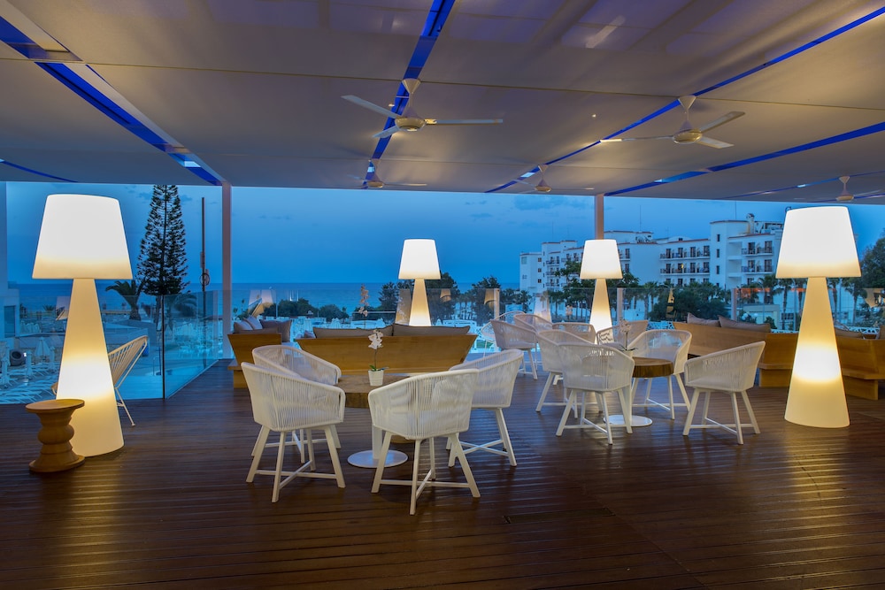 Odessa Beach Hotel 53/65