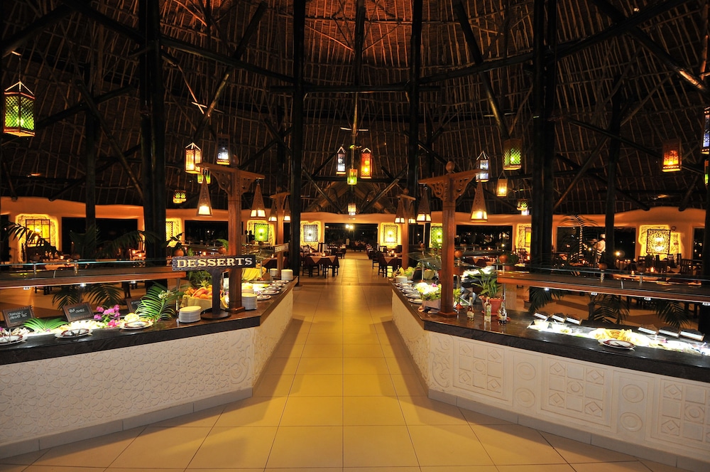 Southern Palms Beach Resort 40/54