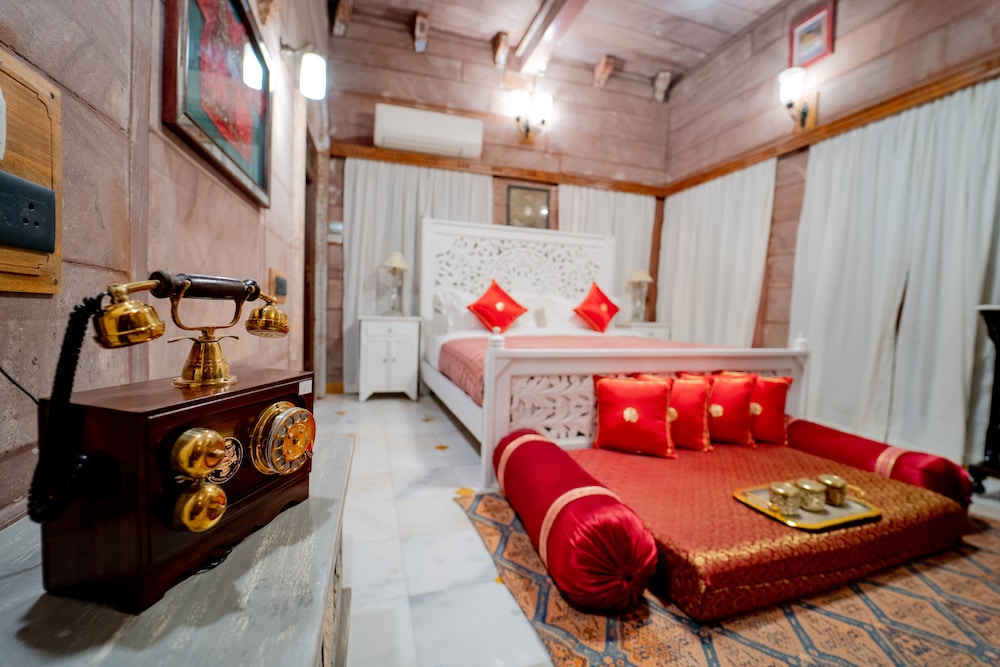 Amritara Manak Haveli, Jodhpur 28/63