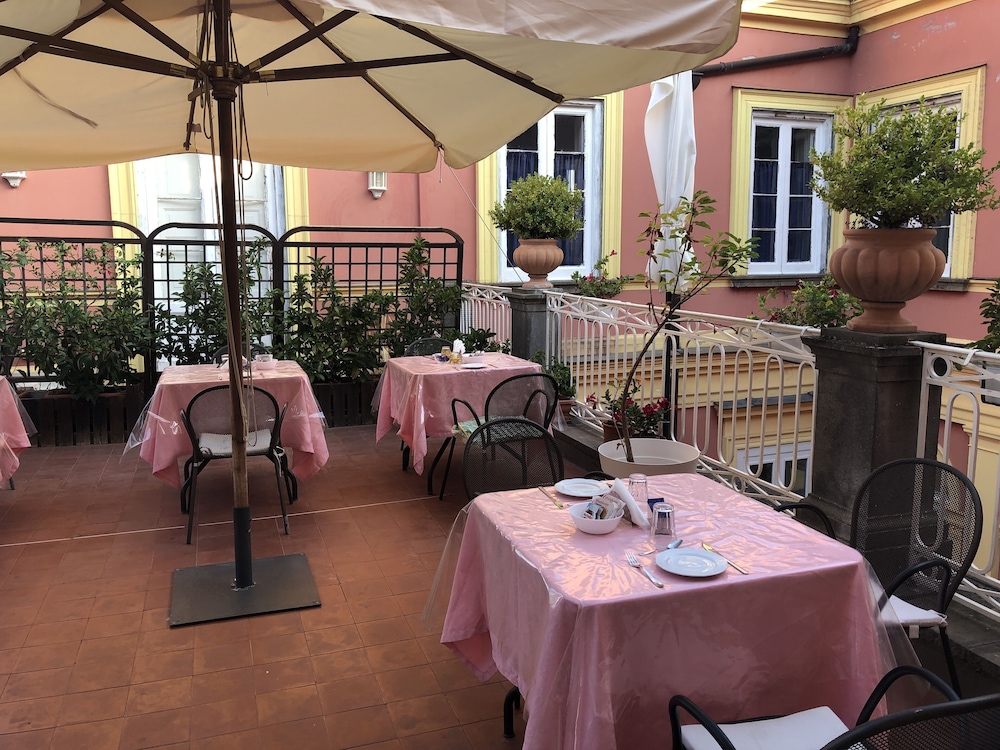 The Secret Garden Relais 53/66