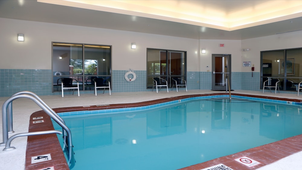 Holiday Inn Express Leland - Wilmington Area 3/71