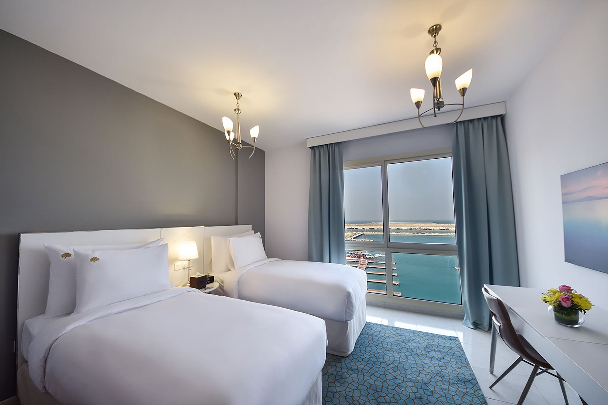 2 BEDROOMS, APARTMENT, SEA VIEW
