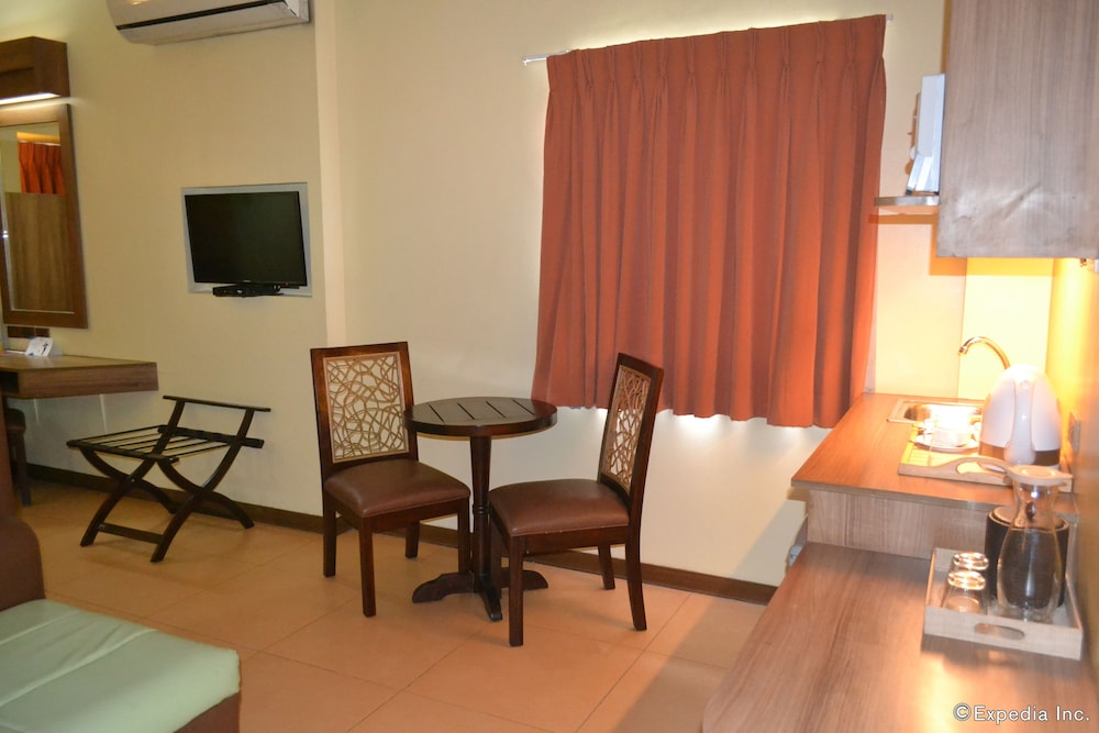Microtel by Wyndham General Santos 18/29