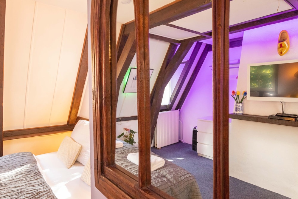 Tulip of Amsterdam B&B 20/33