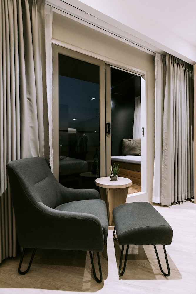 The Rich Hotel Korat 37/65