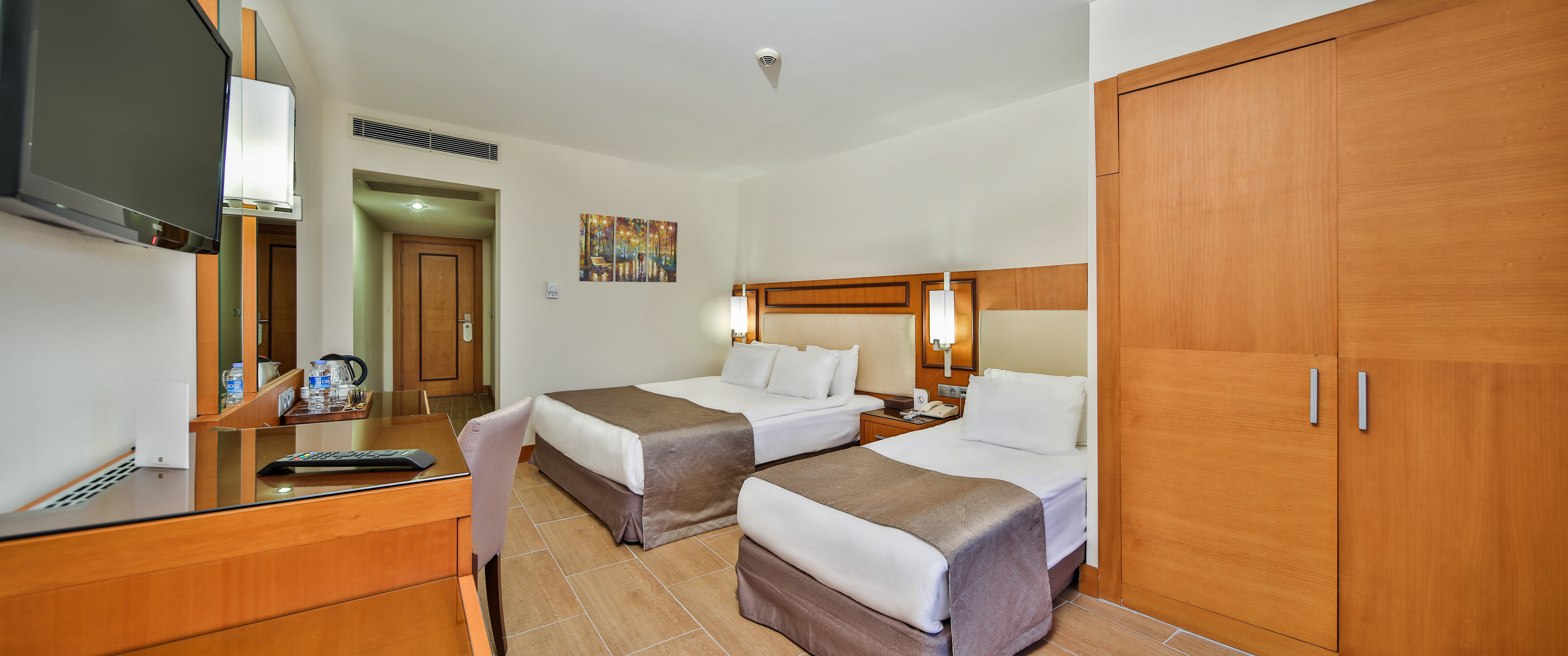 ROOM, DOUBLE BED, SIDE SEA VIEW