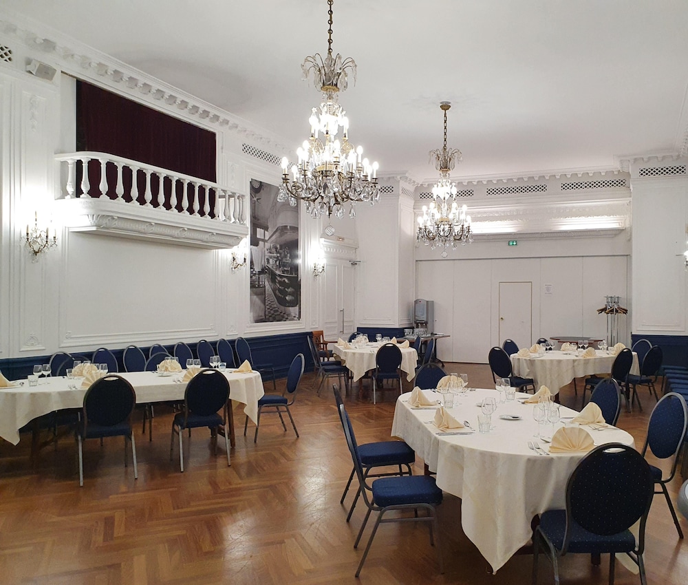 Le Grand Hôtel de Valenciennes 58/71