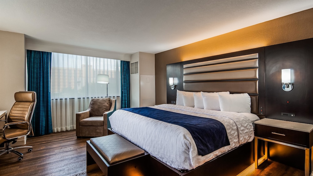 Delta Hotels by Marriott Jacksonville Deerwood 12/52