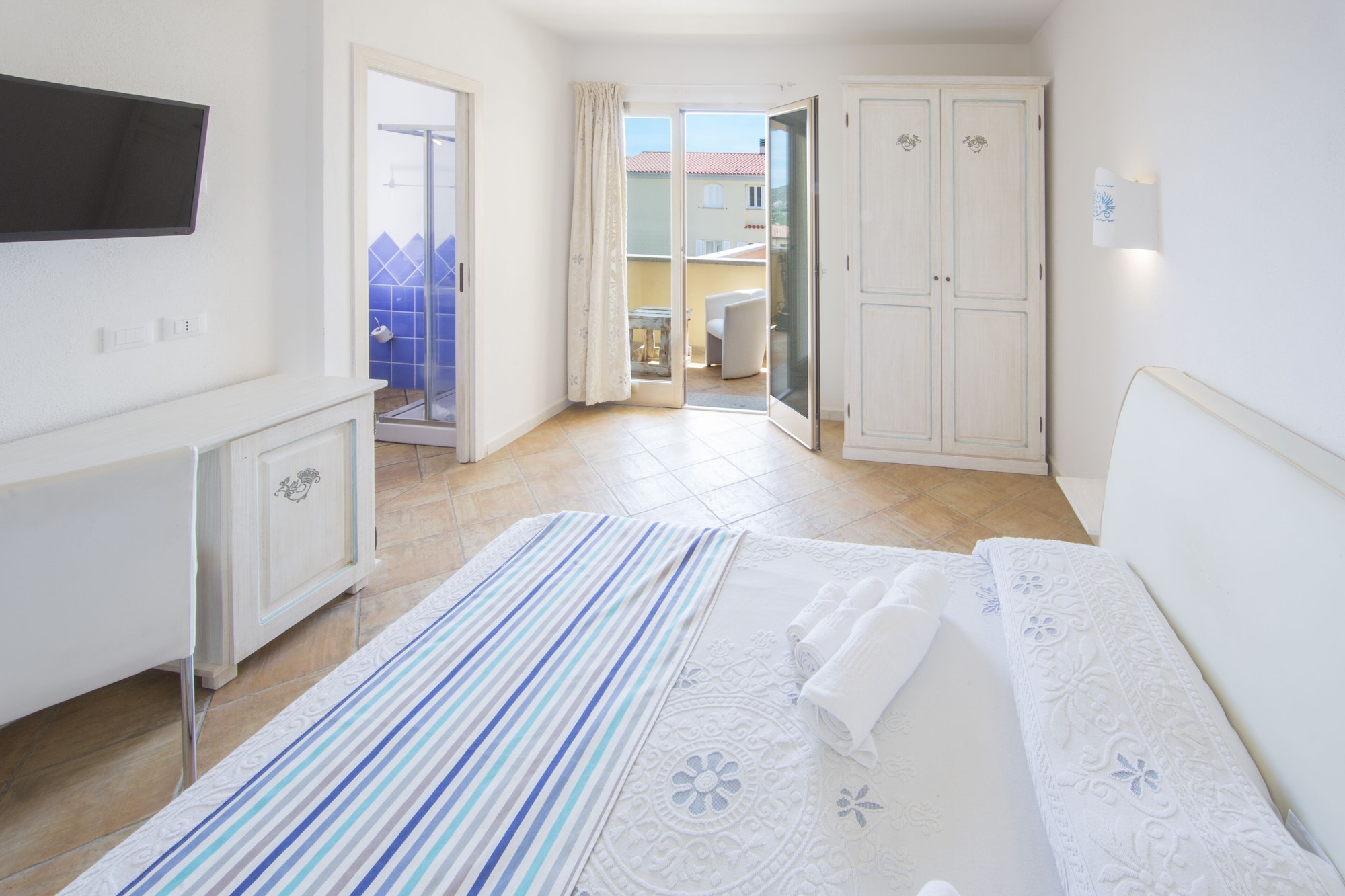 ROOM, DOUBLE BED, PRIVATE BATHROOM