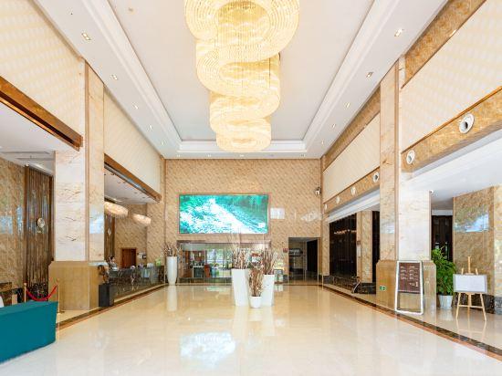 River & Holiday Rezen Hotel PengShui 7/20