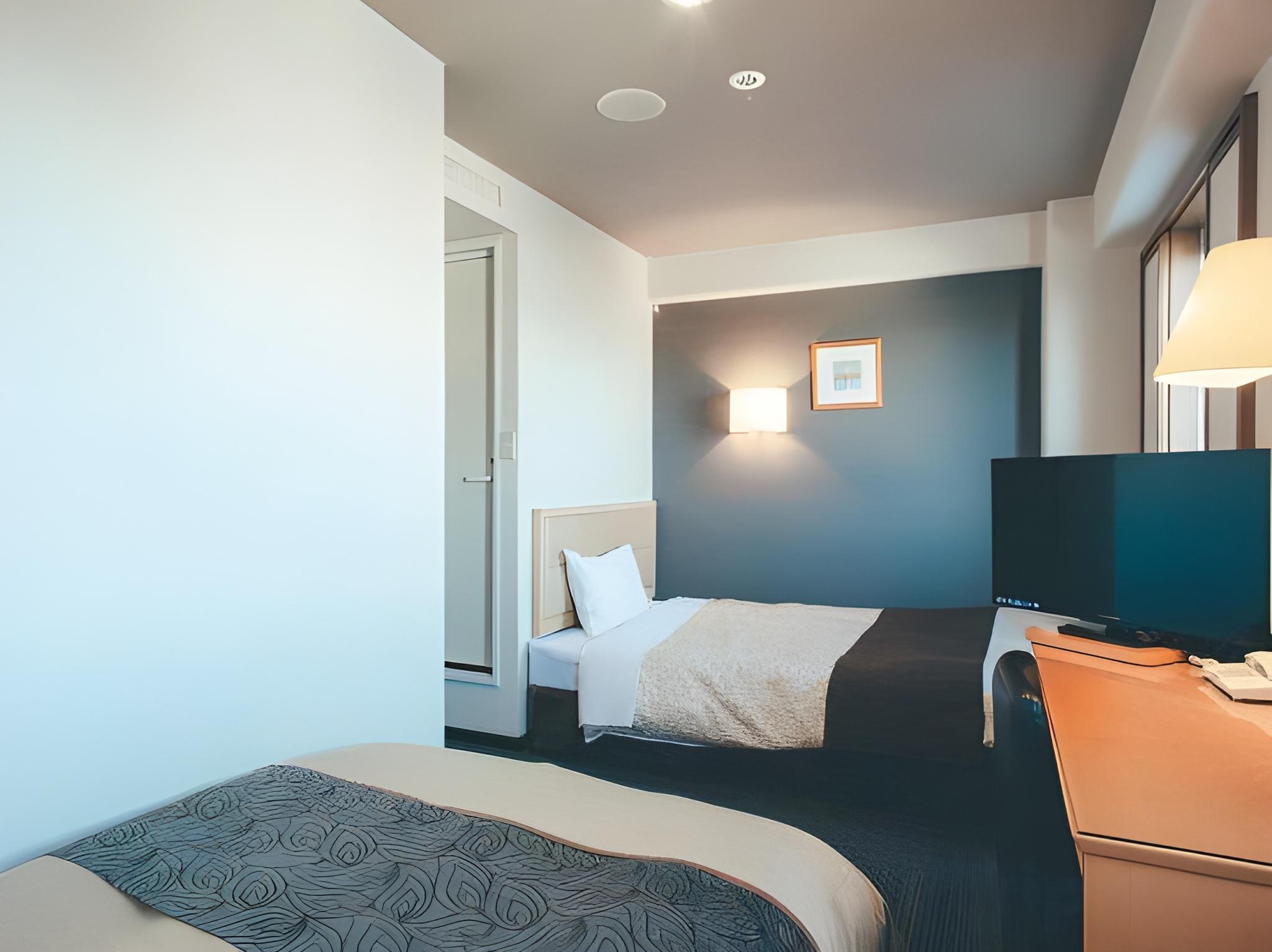 DELUXE, TWIN BEDS