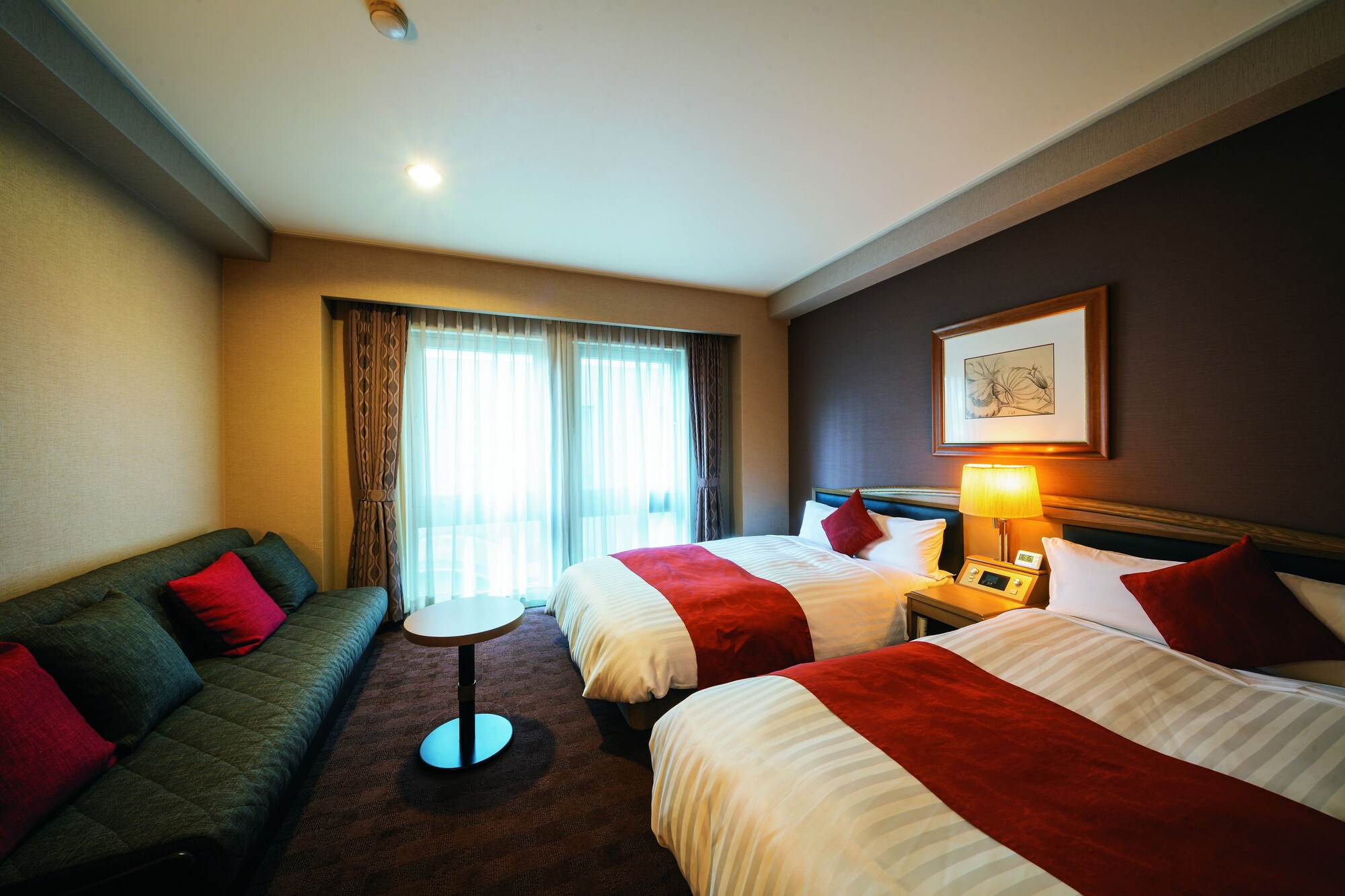 ROOM, TWIN BEDS, SOFA