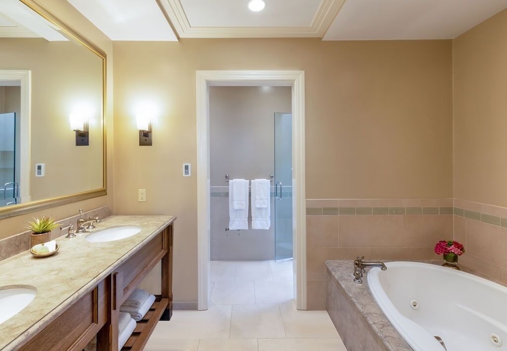 Bodega Bay Lodge 23/48