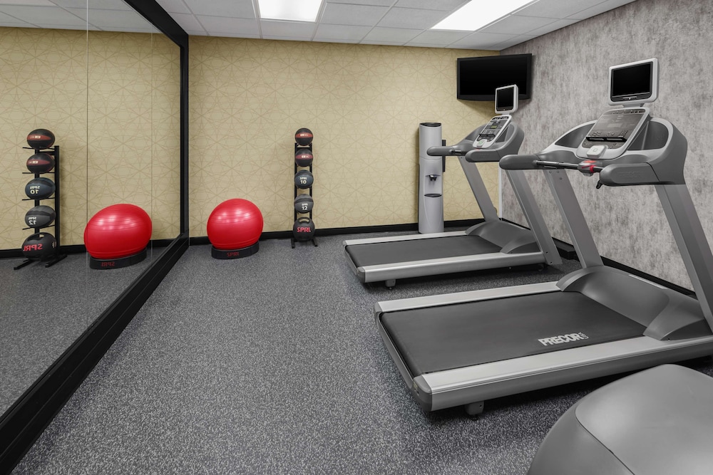Homewood Suites by Hilton Orland Park 22/39