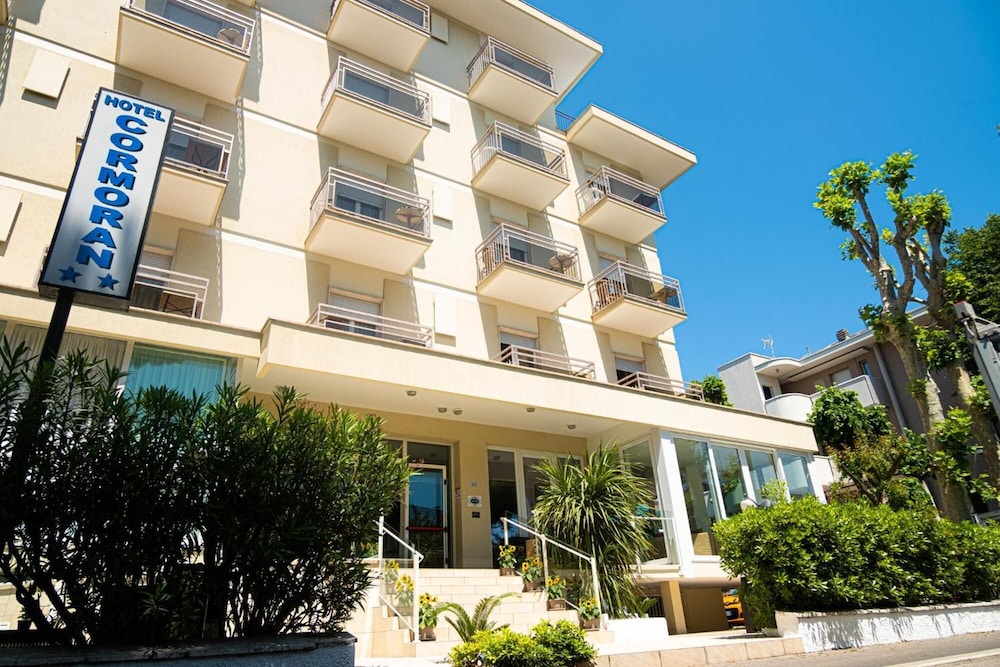 Hotel Cormoran 写真1