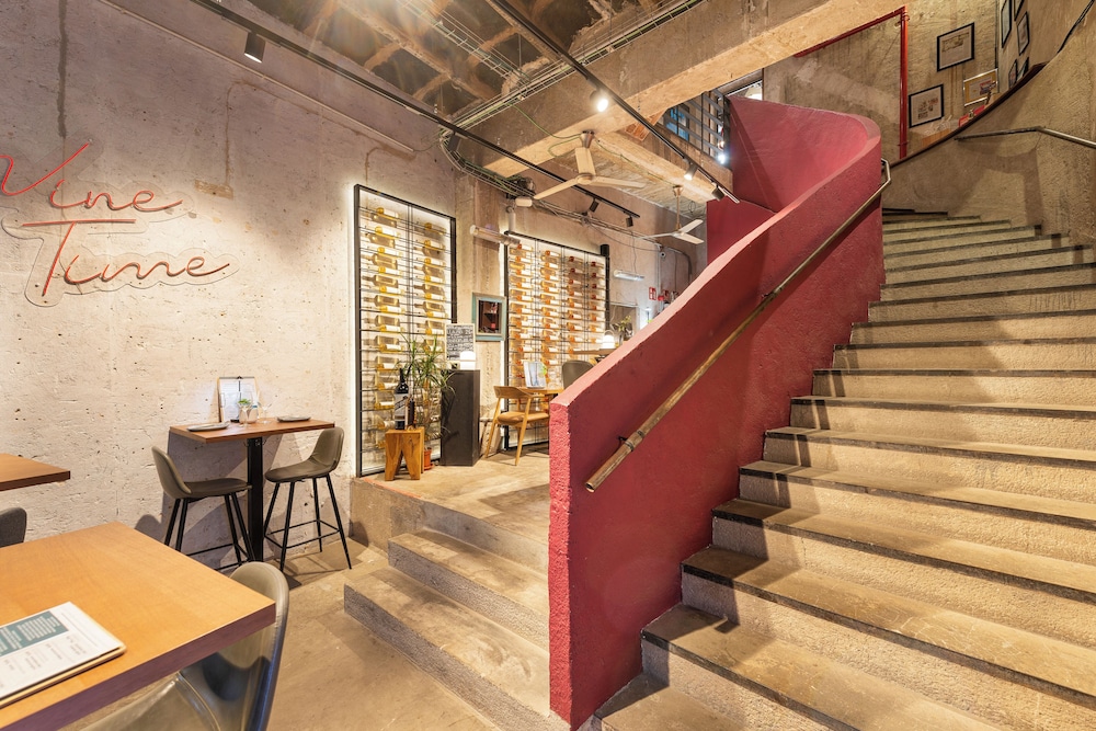 Brondo Architect Hotel 12/50