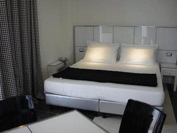 Atmosphere Suite Hotel 13/56