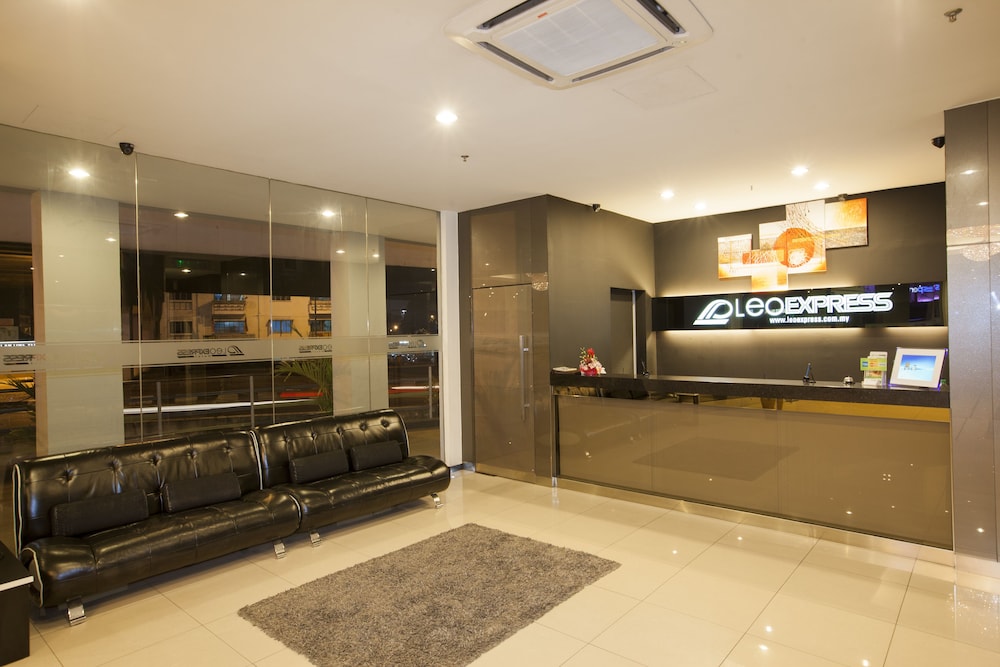 Leo Express Hotel 6/43