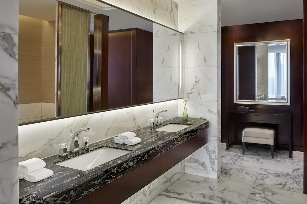 The Westin Pazhou 12/50
