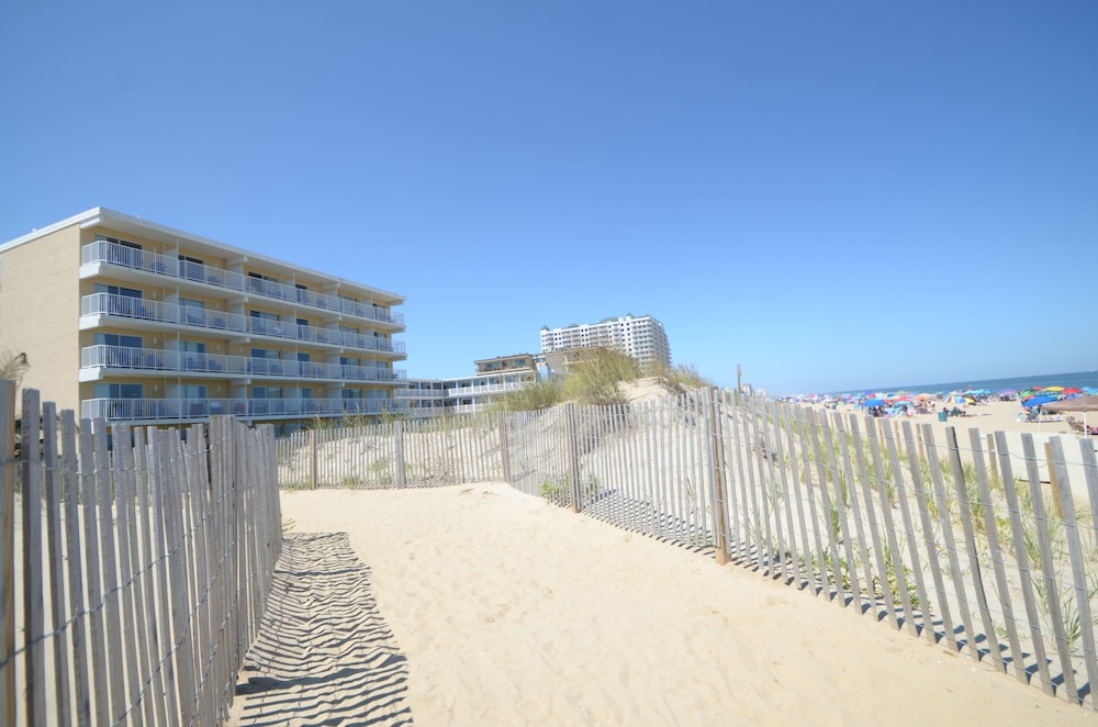 Atlantic OceanFront Inn 7/58