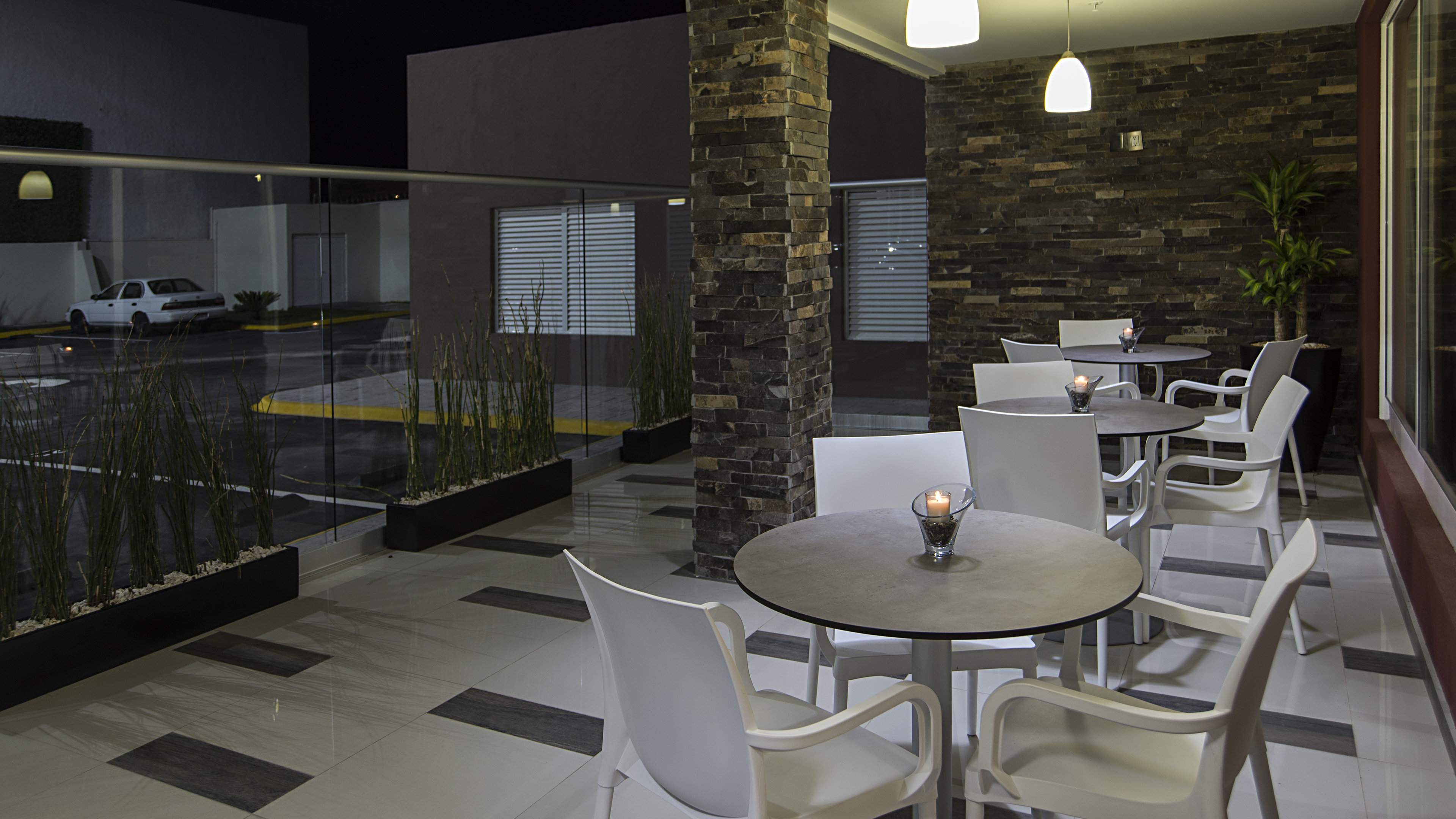 CANDLEWOOD SUITES QUERETARO JURIQUILLA 56/71