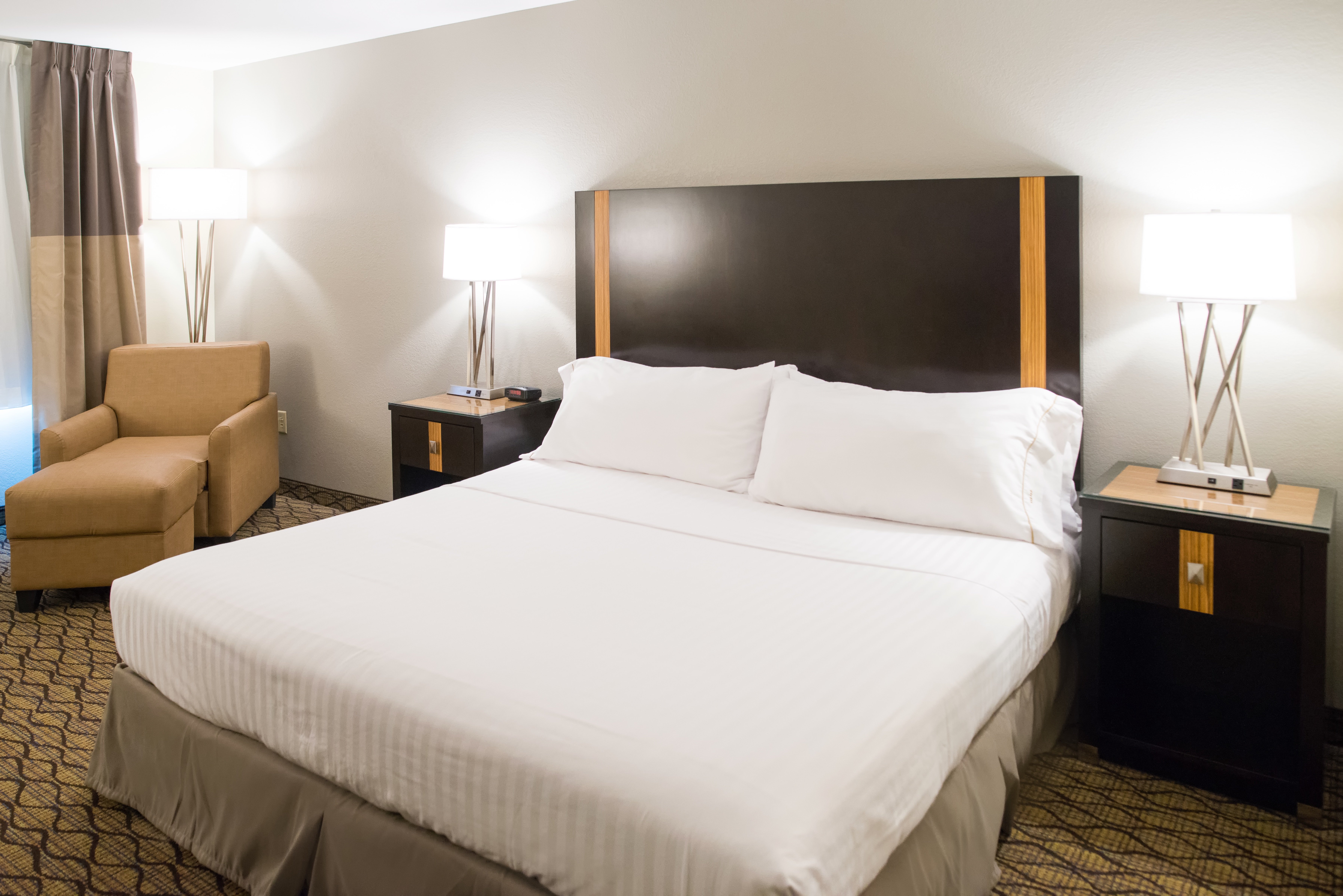 Holiday Inn Express Suites Chanhassen 17/71