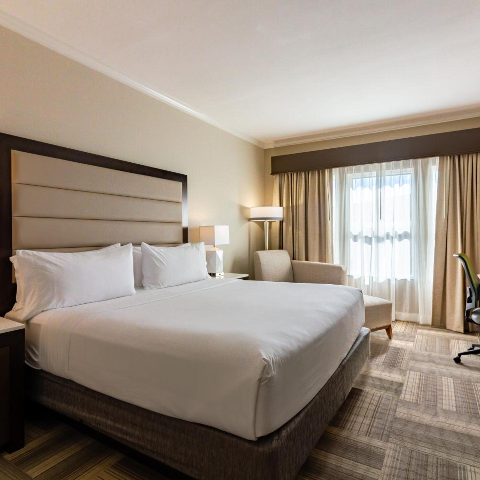 غرفة سوبيريور بسرير كينج، Holiday Inn Express Savannah Historic District 3/10