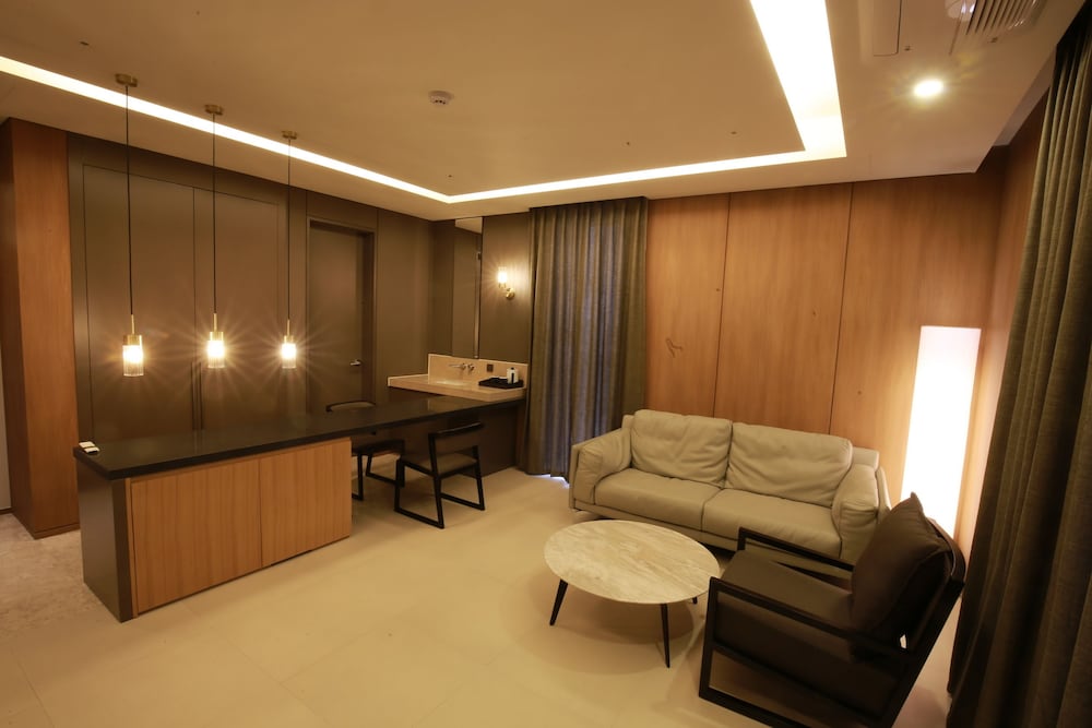Hotel East9 50/69