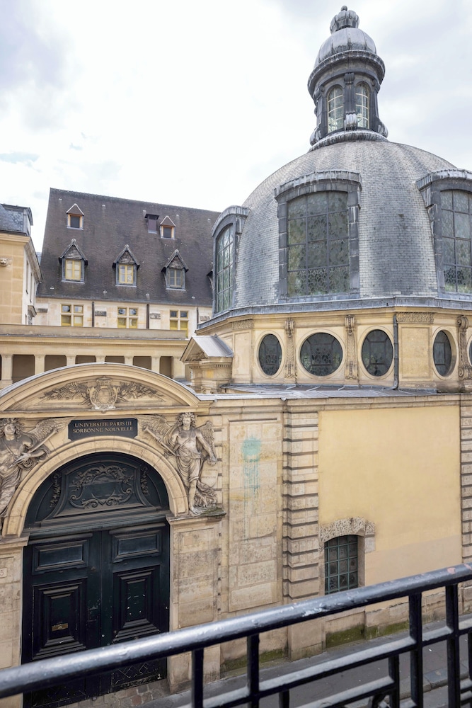 HOTEL SAINT PIERRE 2/50