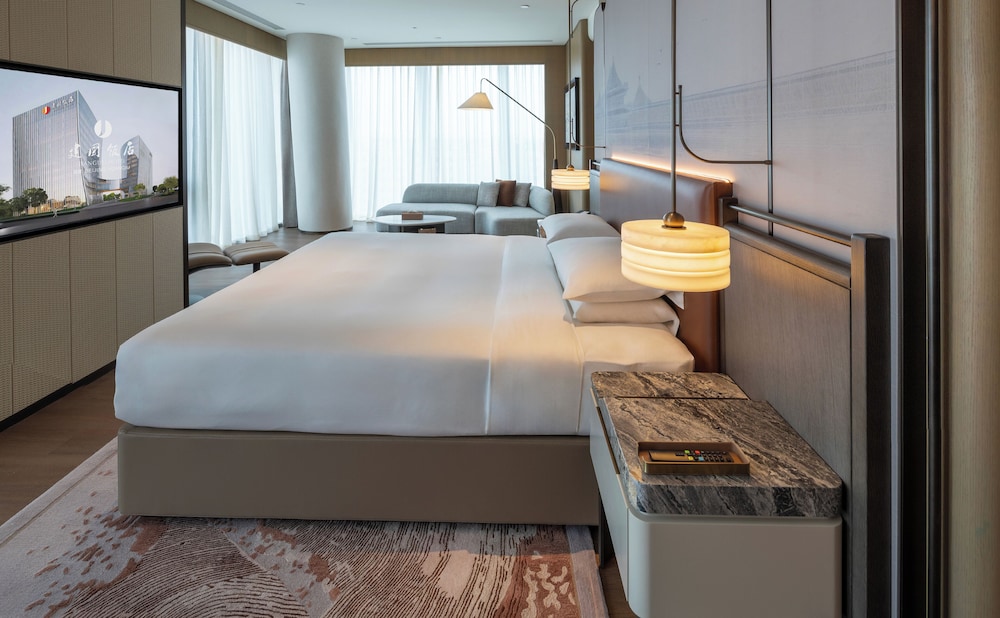 Jianguo Hotel Huanqiu 12/43