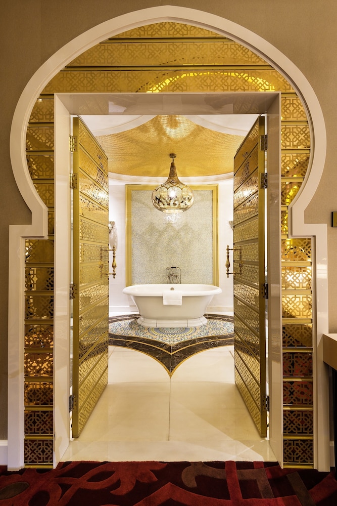 Ezdan Palace Hotel 7/59