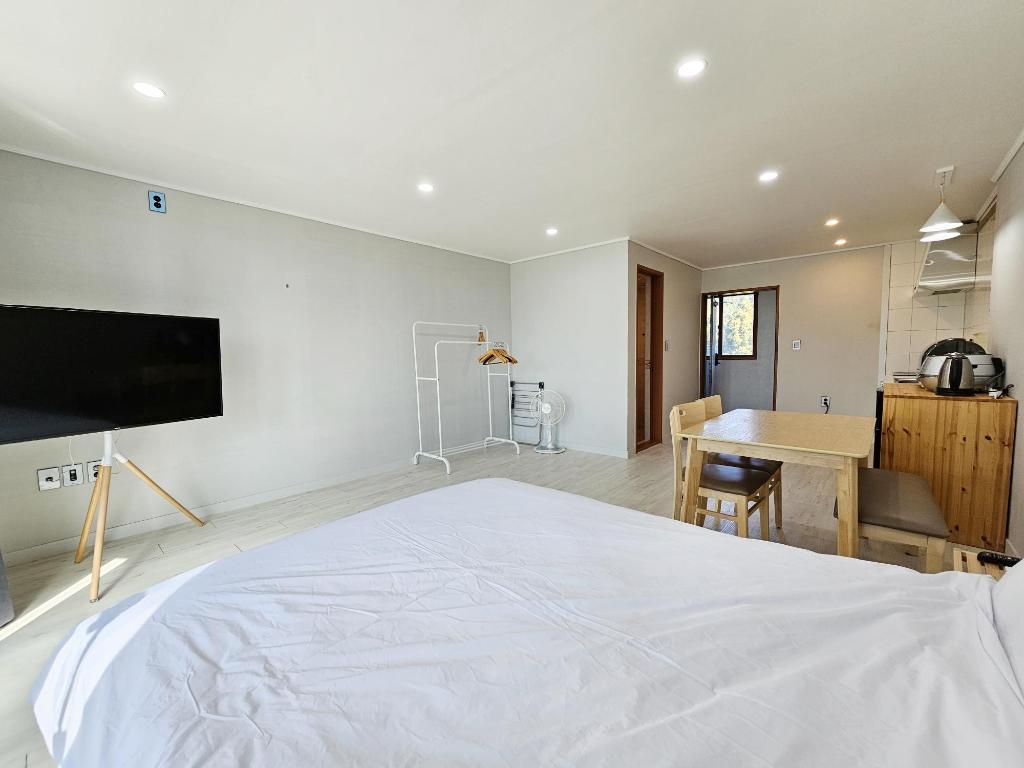 Greenside Pension 10/64