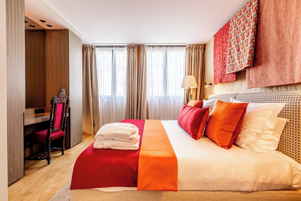 EXECUTIVE, APARTMENT