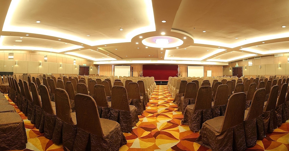 The Klagan Hotel 23/48