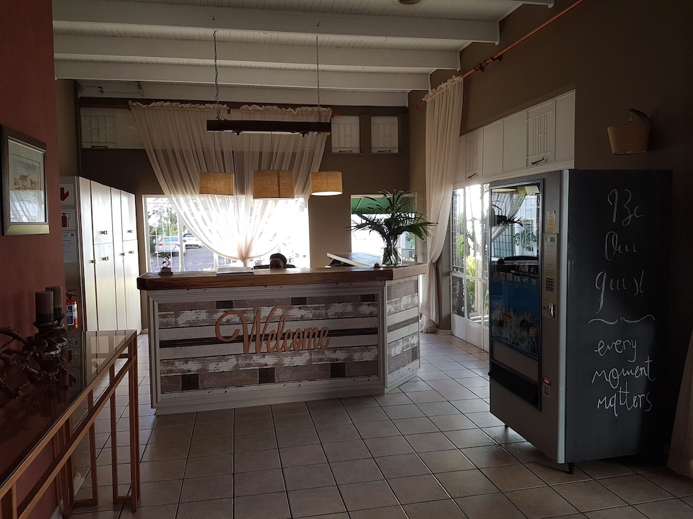 Eskulaap Hotel And Conference 2/23