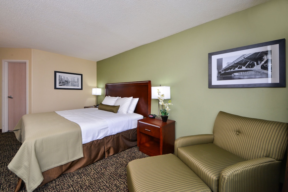 Best Western Glenview -Chicagoland Inn and Suites 16/44