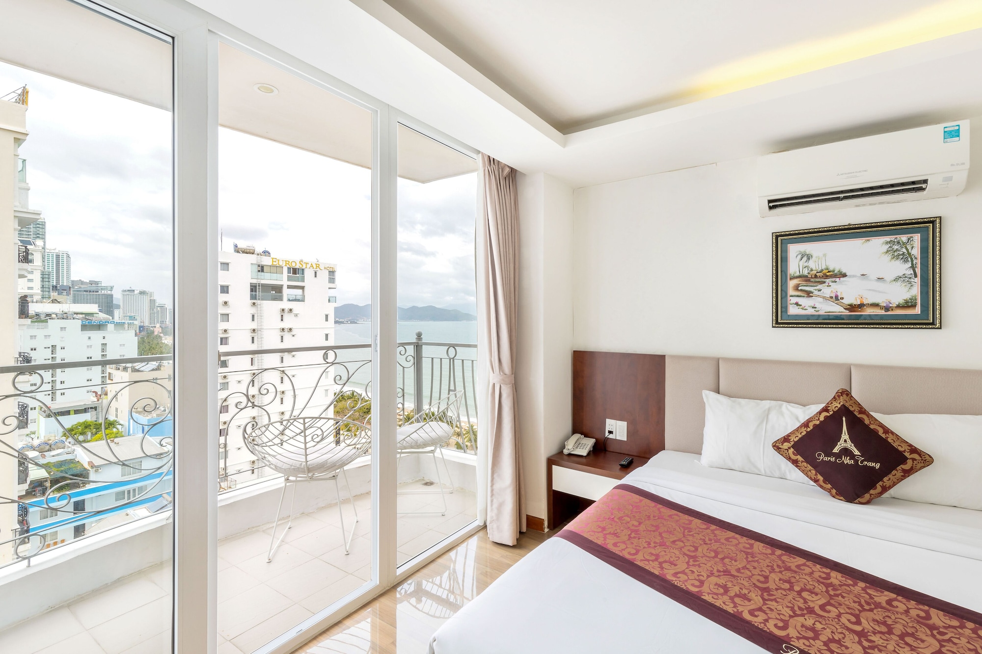 2 BEDROOMS, APARTMENT, SEA VIEW, BALCONY