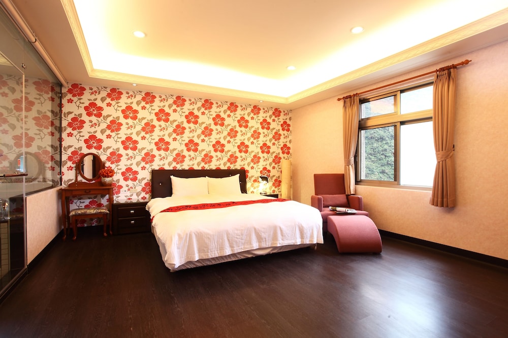 SUPERIOR, DOUBLE BED