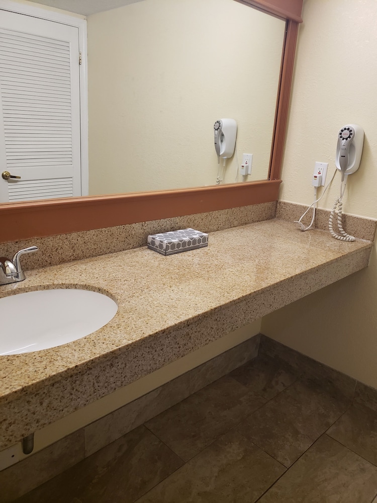 Affordable Suites of America Grand Rapids (Ex Hawthorn Suites by Wyndham) 20/49