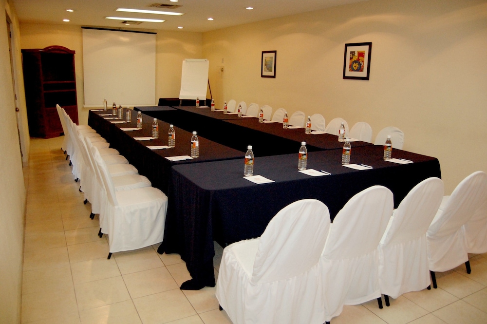 Hotel Real de Minas San Luis Potosi 35/46